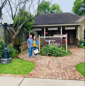 Meet your Posher, Rene